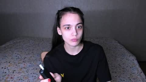 Snapshot of littleashleyy chatting on December 23, 2024, 7:20 pm littleashleyy online show from December 23, 2024, 7:20 pm