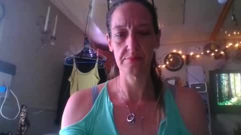 Snapshot of littlebigsquirt7945 chatting on October 28, 2025, 6:43 pm Sady Jayne online show from October 28, 2025, 6:43 pm