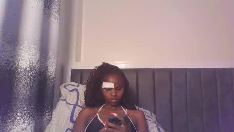 littlebunny2  online show from April 7, 2026, 12:22 am