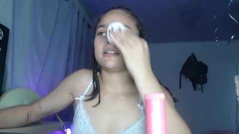 littlecheerry69 online show from November 27, 2025, 3:36 pm