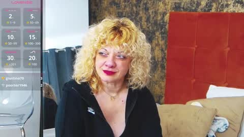 LittleCurlyGirll online show from February 23, 2026, 7:11 pm