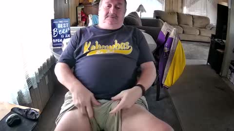 Littled83057 online show from September 22, 2025, 7:16 pm