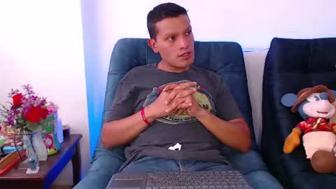 Manu online show from July 26, 2026, 10:27 pm