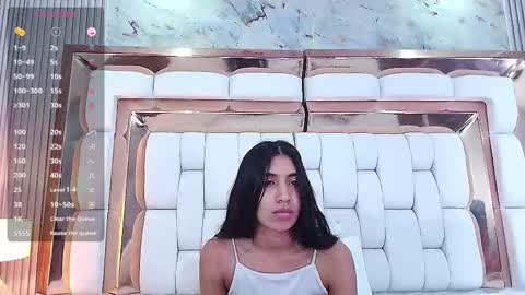 Snapshot of littlee_emilyy_ chatting on February 27, 2025, 6:07 am Emily  online show from February 27, 2025, 6:07 am