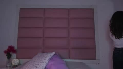 littlee_emma_ online show from January 7, 2026, 3:09 am