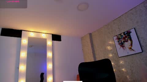 Snapshot of littlee_mia chatting on June 29, 2026, 12:16 pm littlee_mia online show from June 29, 2026, 12:16 pm
