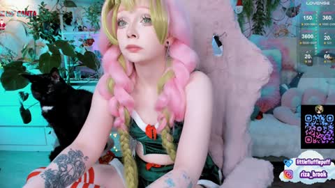 Snapshot of littleflufflepuff chatting on December 26, 2024, 2:22 am Riza Riri Puff  online show from December 26, 2024, 2:22 am