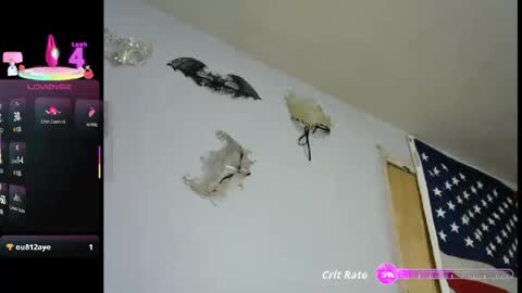 Tittygirl8 online show from April 27, 2026, 6:06 pm