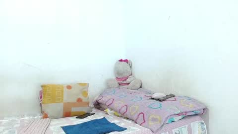 Snapshot of littlemia_777 chatting on December 25, 2024, 10:59 pm  Mia online show from December 25, 2024, 10:59 pm