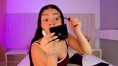 im olivia IG littleolivia01 online show from March 24, 2026, 2:11 pm