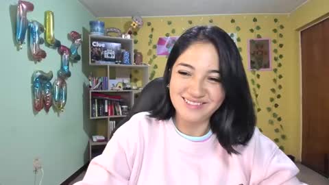 Snapshot of littleprety6969 chatting on December 9, 2024, 1:18 am Mia  Wednesday to Sunday 730 am to 1030 am Colombian Hour D online show from December 9, 2024, 1:18 am