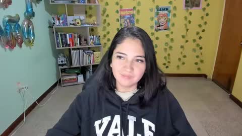 Snapshot of littleprety6969 chatting on January 27, 2025, 12:54 am Mia  Wednesday to Sunday 730 am to 1030 am Colombian Hour D online show from January 27, 2025, 12:54 am