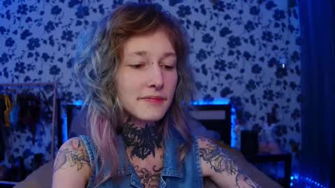 Niki  free tg channel with some photos gifs and info about streams  online show from October 8, 2025, 1:42 pm