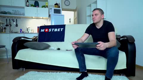 Snapshot of littlesweettifany chatting on December 20, 2024, 8:49 am Little Tifany online show from December 20, 2024, 8:49 am