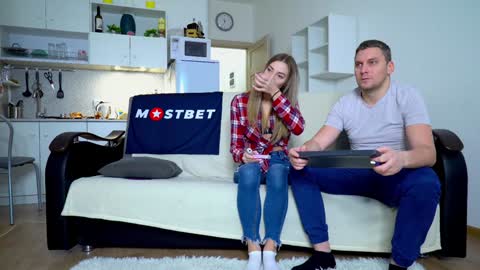 Snapshot of littlesweettifany chatting on December 26, 2024, 9:33 am Little Tifany online show from December 26, 2024, 9:33 am