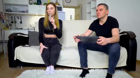 Snapshot of littlesweettifany chatting on March 3, 2025, 12:16 pm Little Tifany online show from March 3, 2025, 12:16 pm