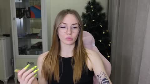 Eliana online show from December 12, 2024, 2:22 pm