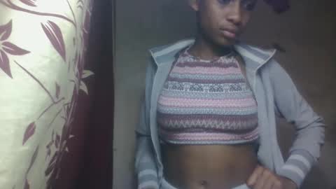 Snapshot of littleyanah chatting on September 11, 2025, 11:27 pm yanah online show from September 11, 2025, 11:27 pm