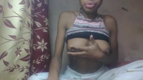 Snapshot of littleyanah chatting on September 12, 2025, 11:32 am yanah online show from September 12, 2025, 11:32 am