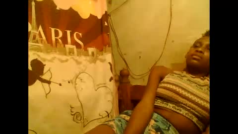 Snapshot of littleyanah chatting on September 19, 2025, 8:53 pm yanah online show from September 19, 2025, 8:53 pm