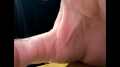 Snapshot of liveyisus chatting on November 4, 2025, 4:17 pm liveyisus online show from November 4, 2025, 4:17 pm