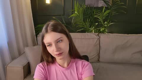 Livia online show from May 20, 2026, 5:57 am