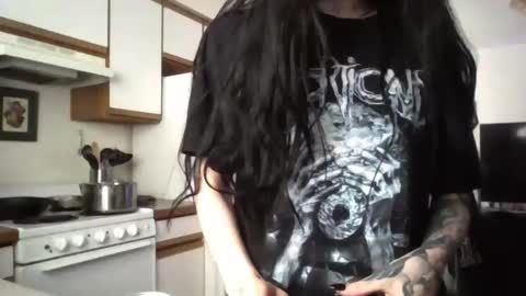 Snapshot of livmirage chatting on March 4, 2026, 8:15 pm Liv Mirage online show from March 4, 2026, 8:15 pm