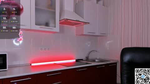 My name is Livy Nice to meet you  Thumbs up please its important online show from December 17, 2024, 5:58 pm