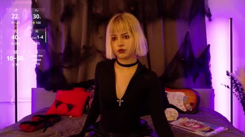 Snapshot of liyaluna chatting on September 15, 2025, 11:10 am LIA online show from September 15, 2025, 11:10 am