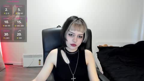 Snapshot of liyaluna chatting on October 14, 2025, 11:22 am LIA online show from October 14, 2025, 11:22 am