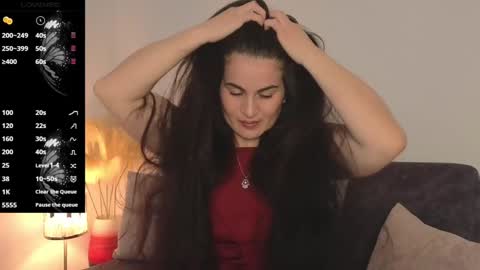 liz online show from February 6, 2025, 1:21 pm