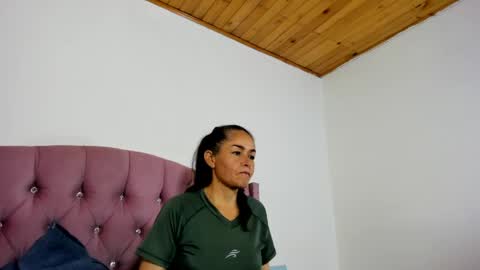 liz_grettel online show from April 14, 2026, 6:58 pm