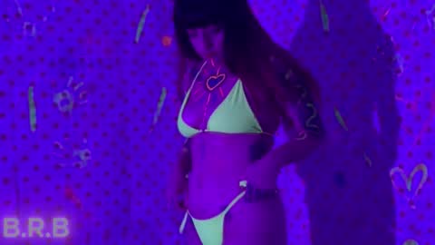    online show from November 16, 2025, 2:06 am