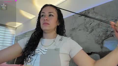 Liz  online show from September 27, 2025, 12:21 pm