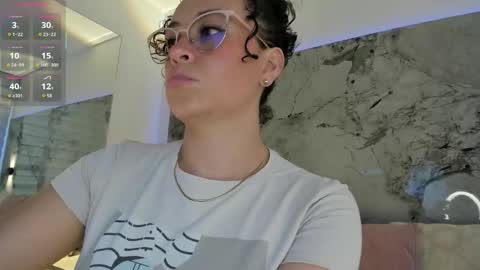 Liz  online show from February 19, 2026, 11:50 am