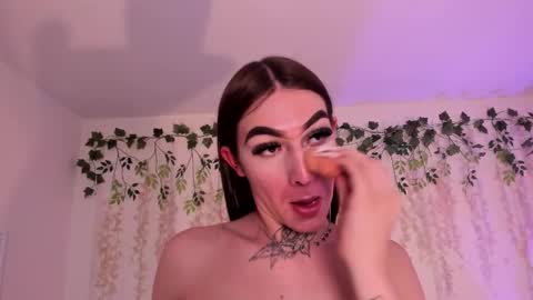 Liz Luna online show from March 4, 2026, 11:22 pm