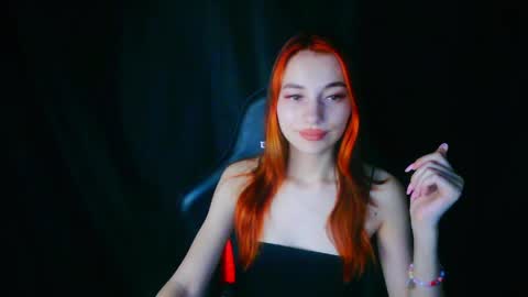 Liza  Kitty online show from May 7, 2026, 6:02 pm