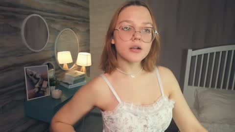 Lizbeth or Lizzy online show from December 14, 2024, 8:08 pm