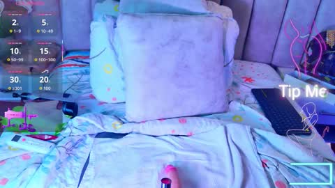 Snapshot of lizxy01 chatting on November 13, 2025, 8:08 pm Liz online show from November 13, 2025, 8:08 pm