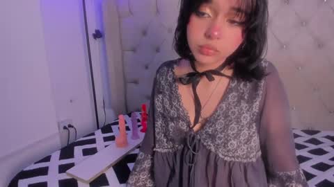 Snapshot of lizzy_dark chatting on October 14, 2025, 11:33 am Lizz  online show from October 14, 2025, 11:33 am