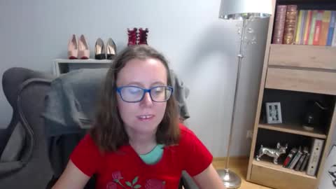 Lizzy online show from September 16, 2025, 4:24 am