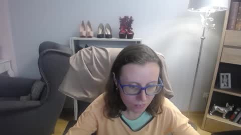 Lizzy online show from September 23, 2025, 4:59 am