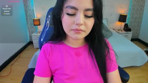 Lizzie online show from November 11, 2025, 3:28 am