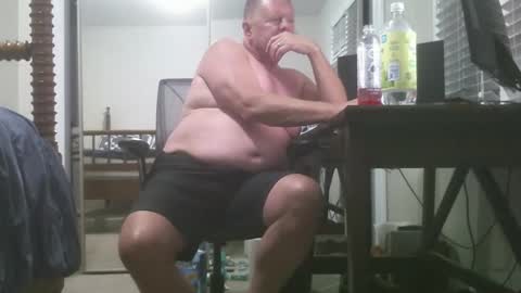 Snapshot of lkn4hairy chatting on April 4, 2026, 5:27 am Lkn4hairy online show from April 4, 2026, 5:27 am