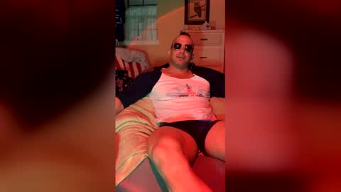 Snapshot of lljoey84 chatting on February 18, 2026, 5:03 am lljoey84 online show from February 18, 2026, 5:03 am