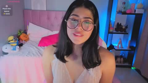 Pamela online show from November 25, 2025, 11:21 am