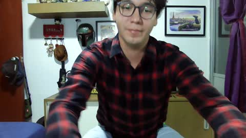 Snapshot of lobomx19 chatting on December 9, 2024, 2:56 am Lobo online show from December 9, 2024, 2:56 am