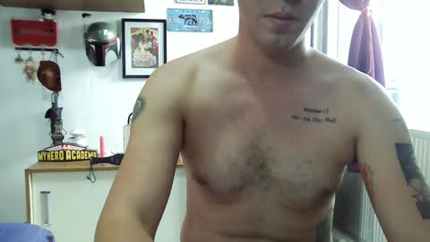 Snapshot of lobomx19 chatting on January 4, 2025, 7:23 pm Lobo online show from January 4, 2025, 7:23 pm