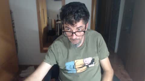 Snapshot of lobosolitario73 chatting on October 15, 2025, 9:37 pm lobosolitario73 online show from October 15, 2025, 9:37 pm