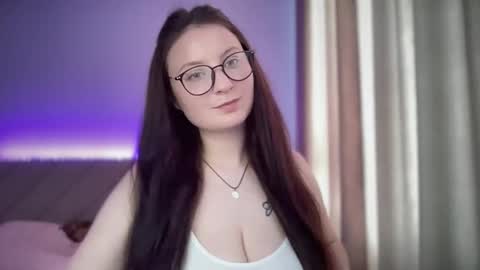 locaalis1 online show from September 12, 2025, 10:48 am